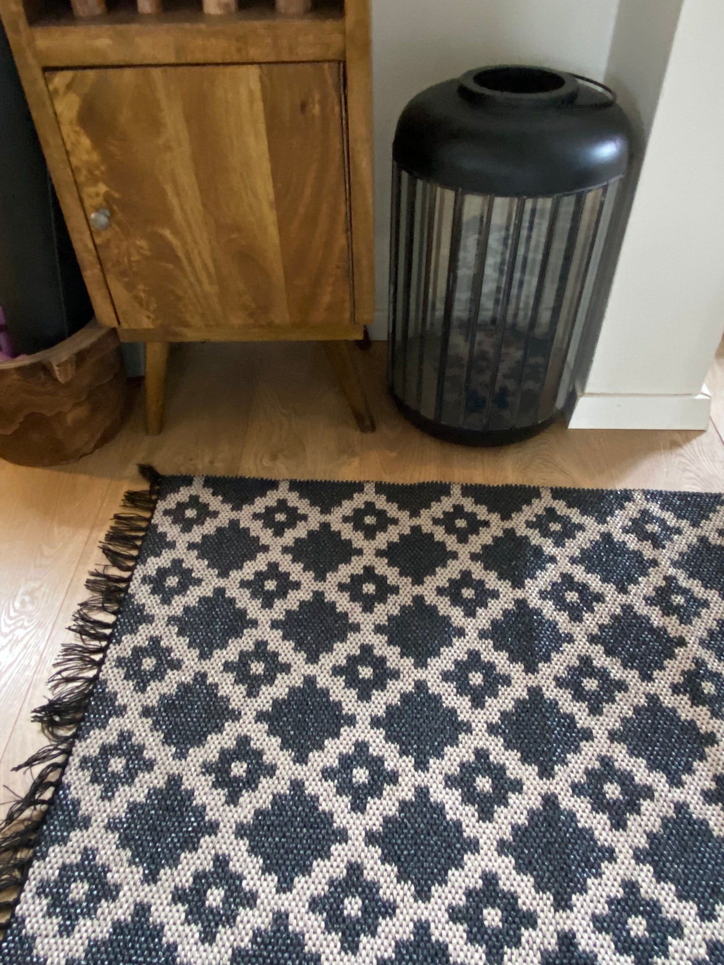 LEIA black – ný motta