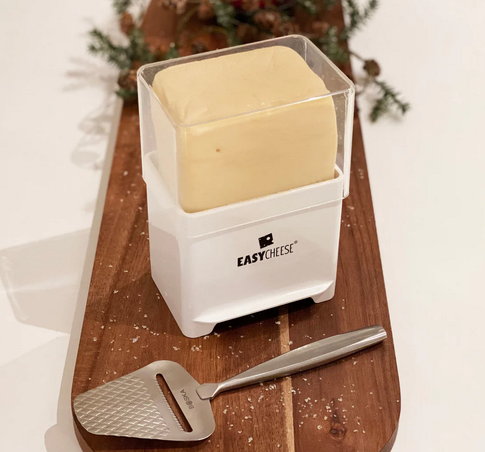 OSTABOX - svart eða hvítt