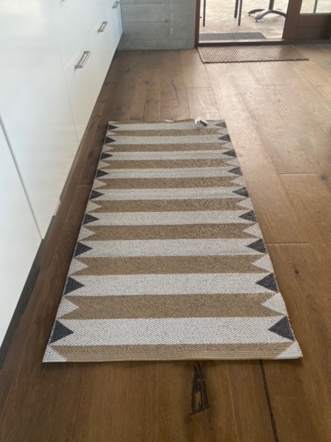 Peak Beige