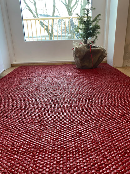 SOLO red